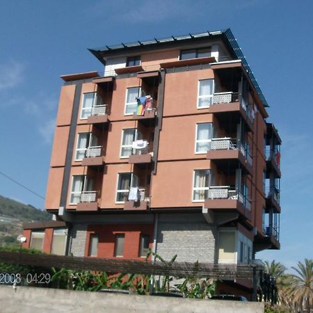 Residence Dei Fiori Bordighera Exteriér fotografie