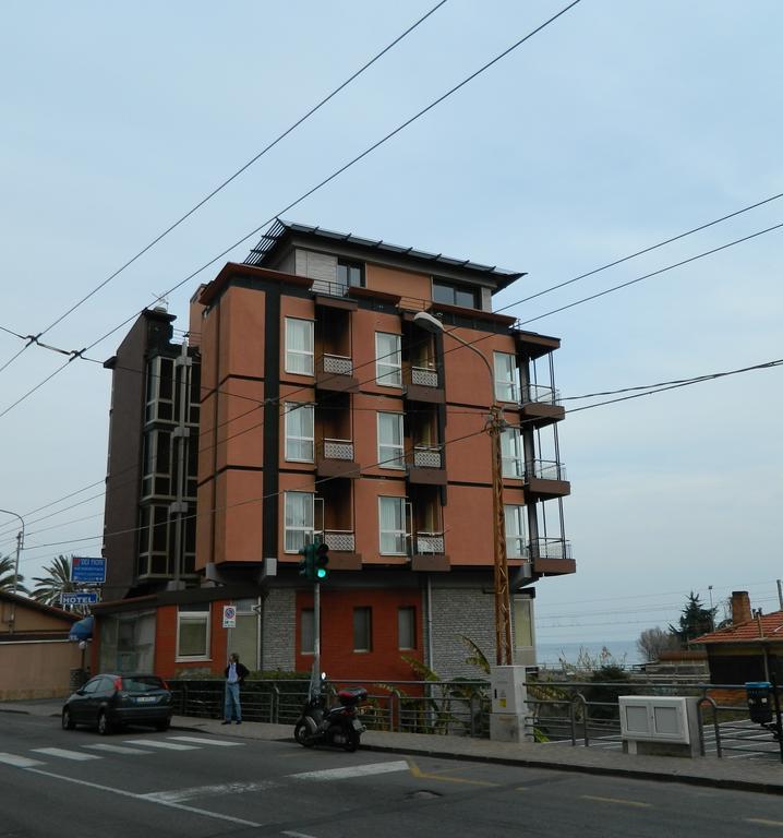 Residence Dei Fiori Bordighera Exteriér fotografie